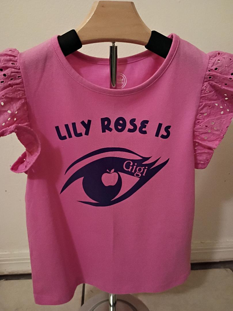 Apple of Gigi's eye tee